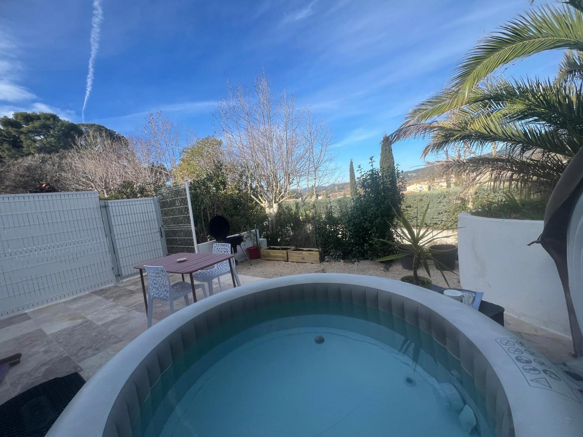 Maison T2 Avec Jaccuzi Wifi Parking Saint-Cyr-sur-Mer Ngoại thất bức ảnh