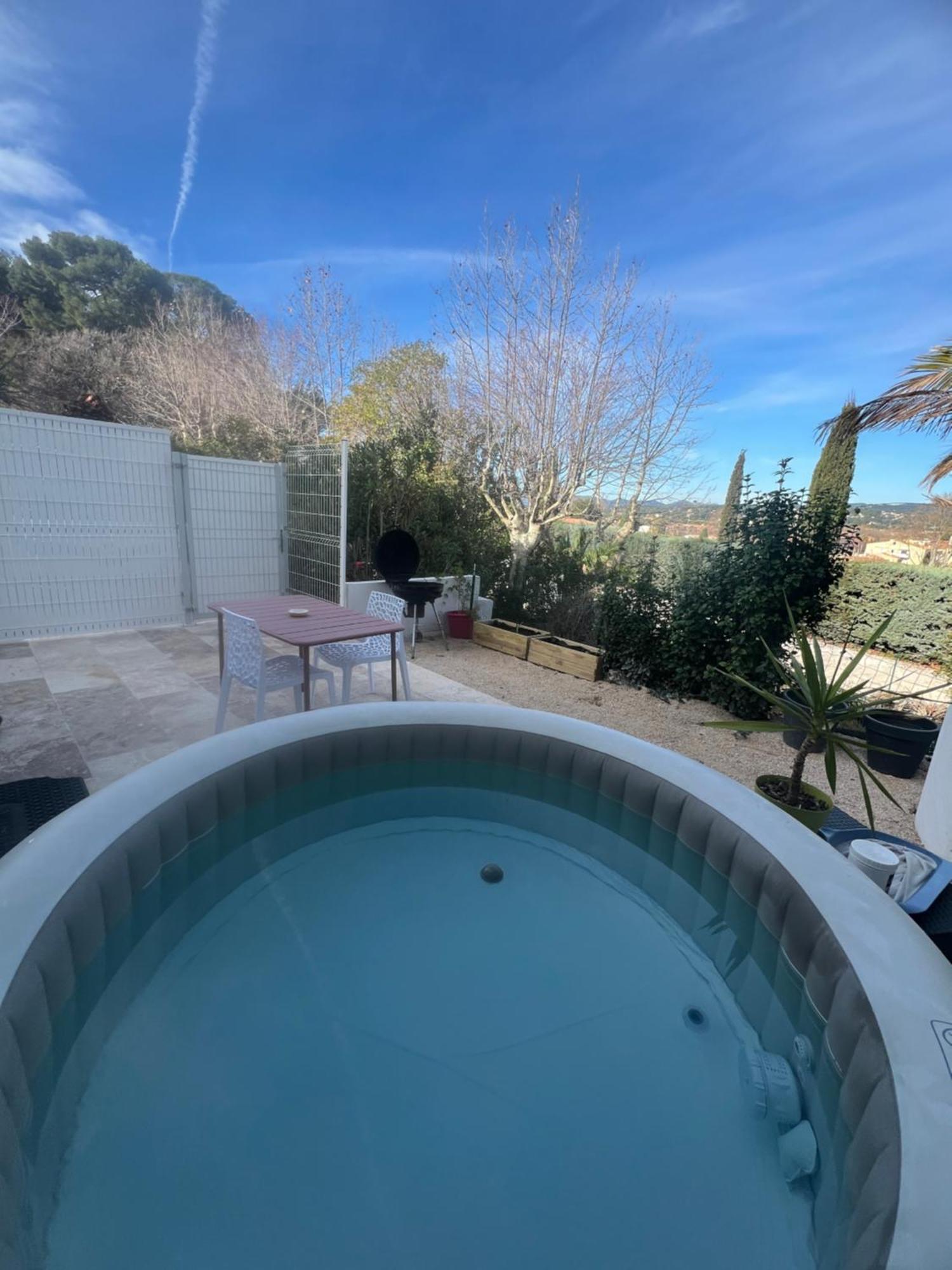 Maison T2 Avec Jaccuzi Wifi Parking Saint-Cyr-sur-Mer Ngoại thất bức ảnh